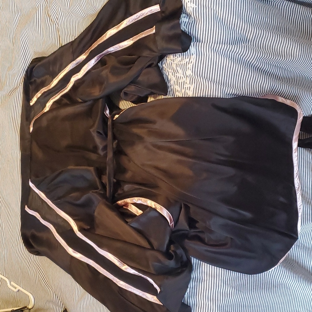 Victorias Secret Satin Robe - Picture 4 of 4